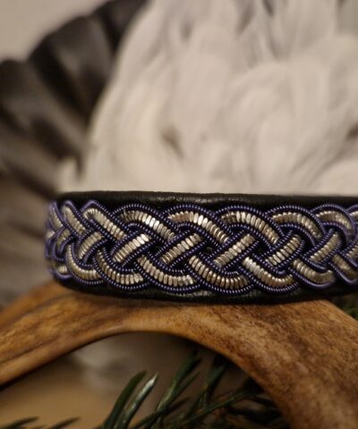 Tennarmband med platt tenntråd och koppartråd